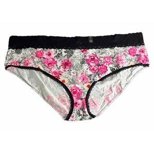 Torrid Floral Cotton Mid-Rise Hipster Lace Trim Panty Size 6
